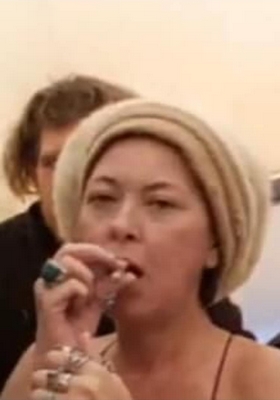 Amy Carlson — image 8