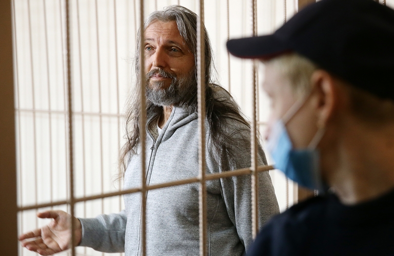 Sergei Torop derrière les barreaux